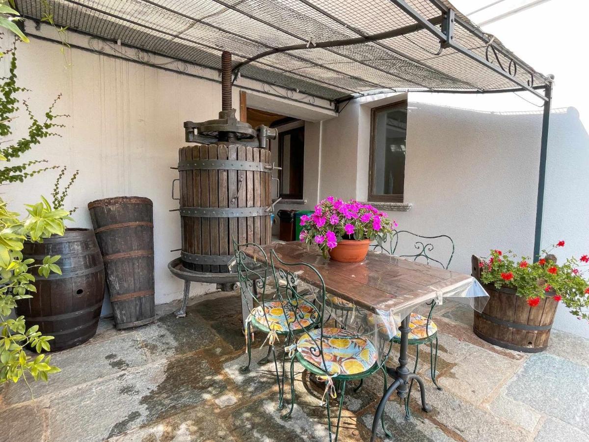 Antico Torchio Apartment Limonta Exterior photo
